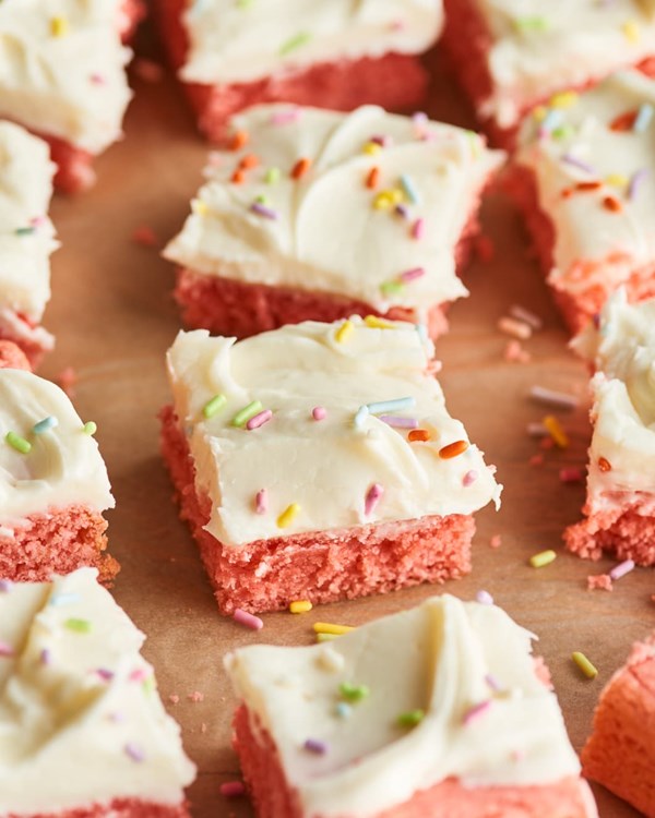 Strawberry cake mix brownies