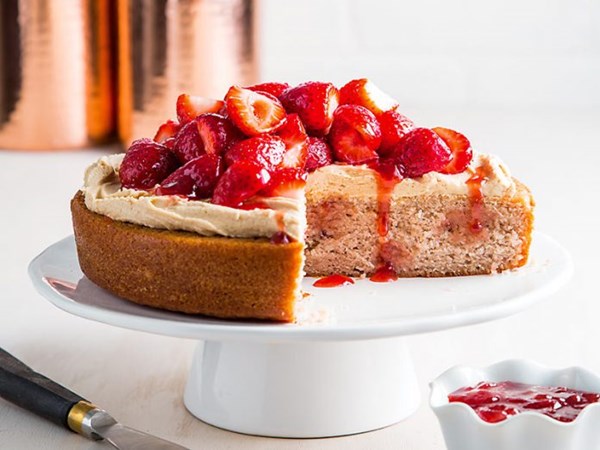 Strawberry cake with peanut butter frosting