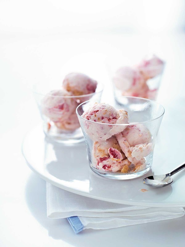 Strawberry cheesecake ice cream