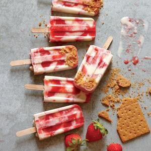 Strawberry cheesecake pops