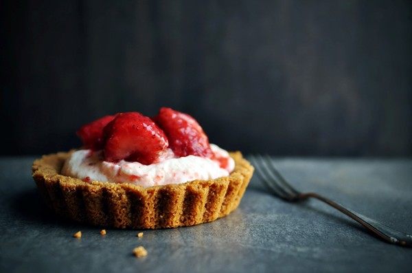 Strawberry ‘cheesecake’ tart