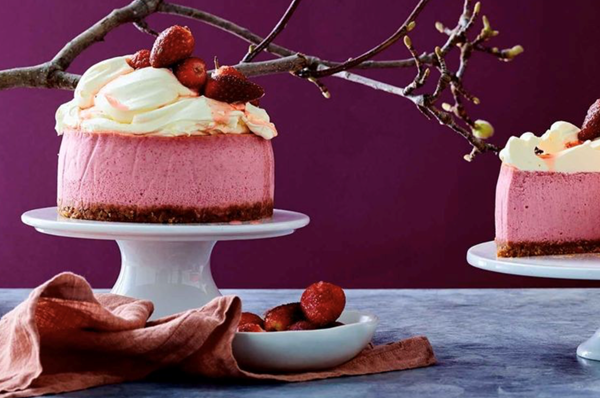 Strawberry cheesecake with lavender sugar