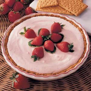Strawberry chiffon pie