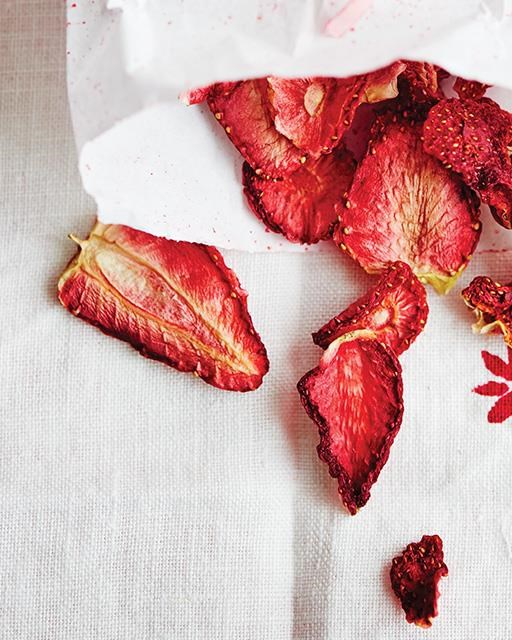 Strawberry chips