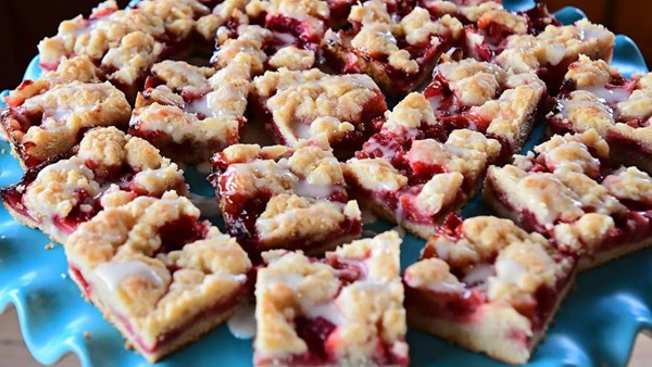 Strawberry cobbler squares