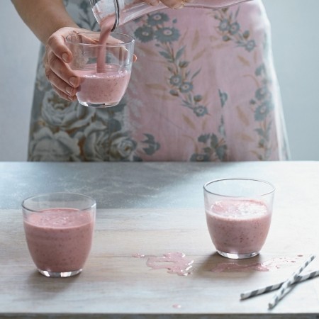 Strawberry coconut shake