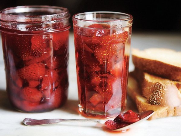 Strawberry conserves