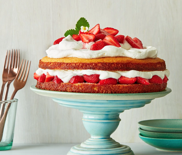 Strawberry-cornmeal layer cake