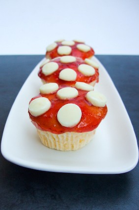 Strawberry cotton soft Japanese cheesecakes