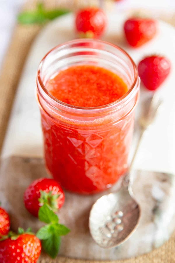 Strawberry coulis