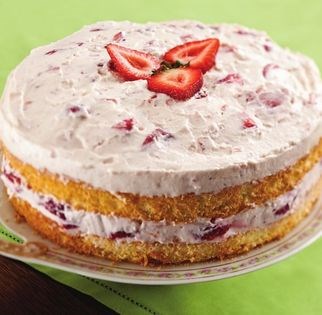 Strawberry cream cake