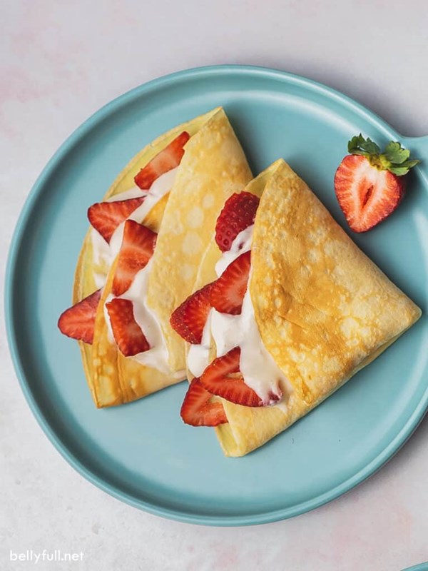 Strawberry crepes