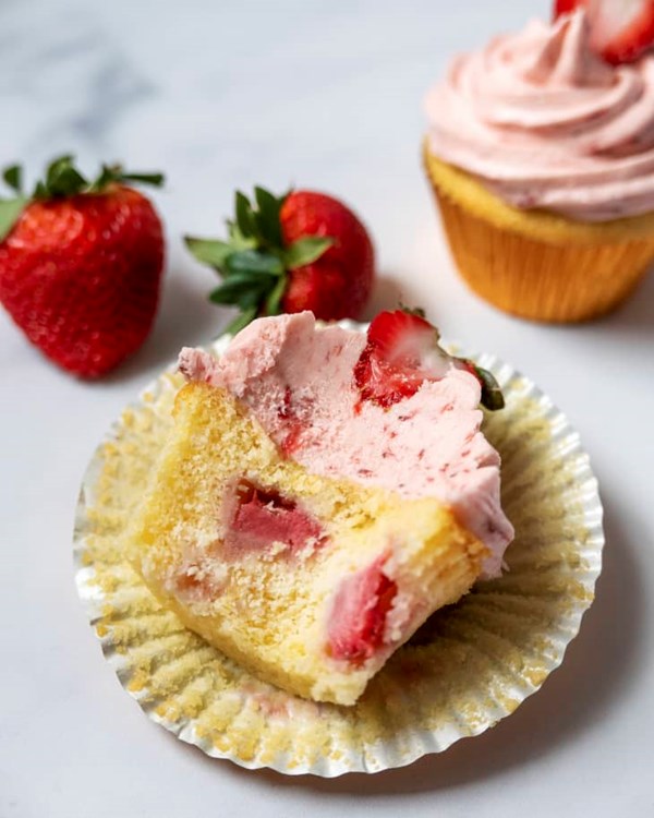 Strawberry cupcakes