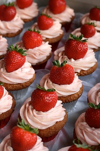 Strawberry cupcakes