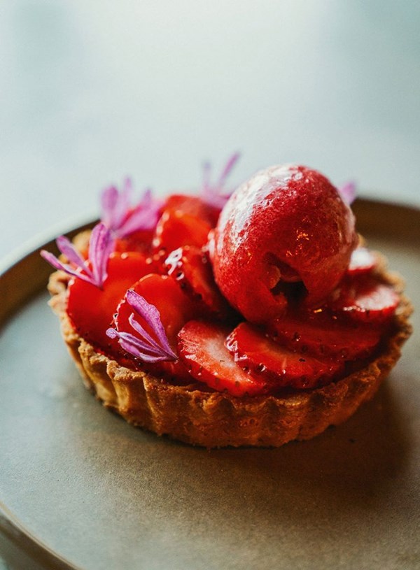 Strawberry custard tart with manuka honey, rose & lavender
