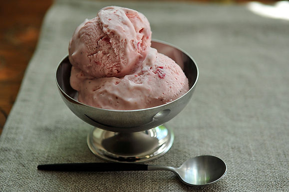 Strawberry-fennel ice cream