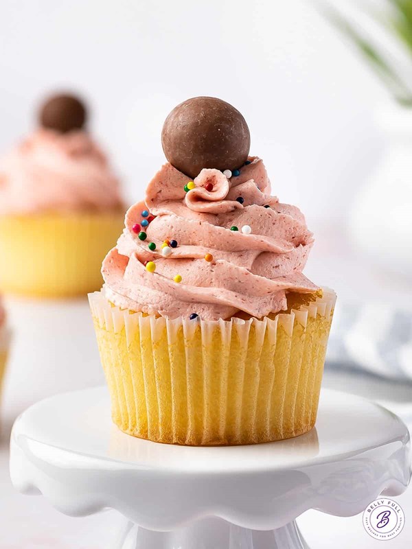 Strawberry frosting