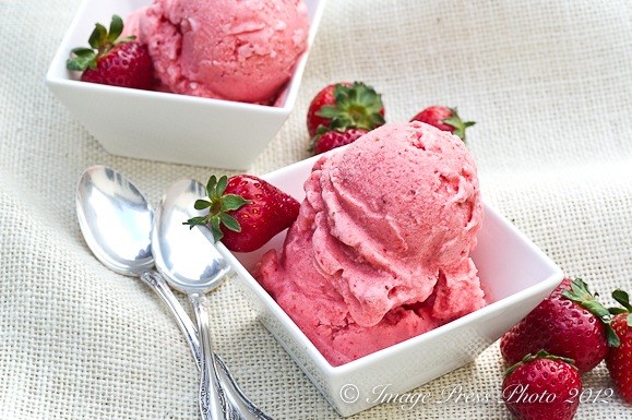 Strawberry gelato