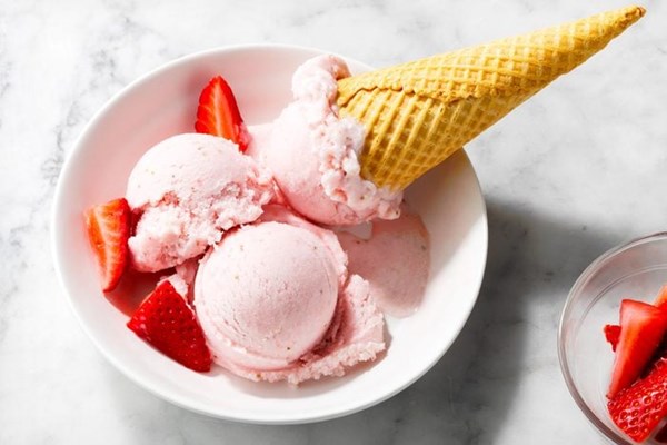 Strawberry gelato