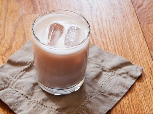 Strawberry horchata