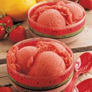 Strawberry ice