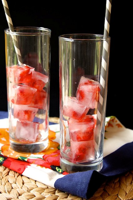 Strawberry ice