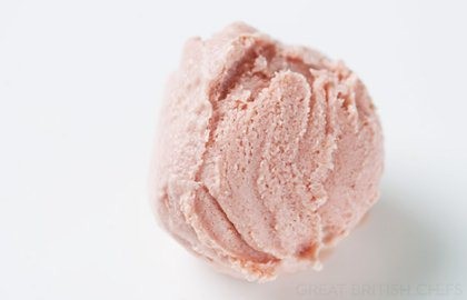Strawberry ice cream