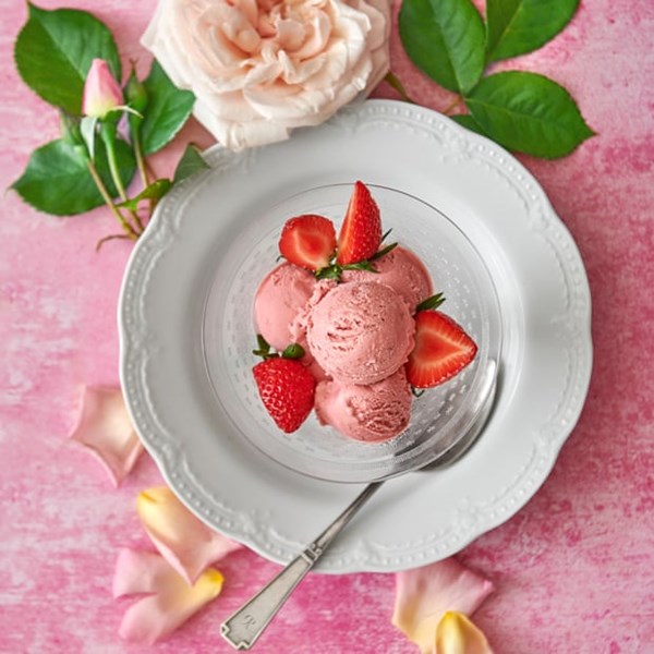 Strawberry ice-cream