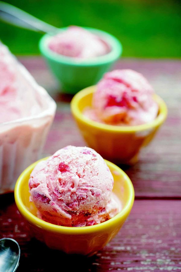 Strawberry ice cream