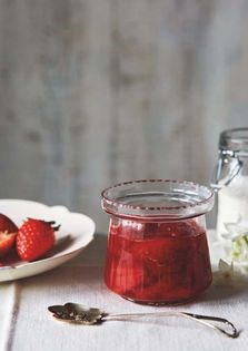 Strawberry jam (jelly)
