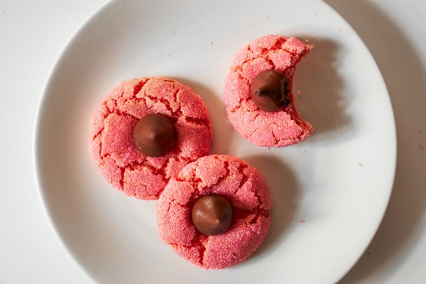 Strawberry Kiss cookies