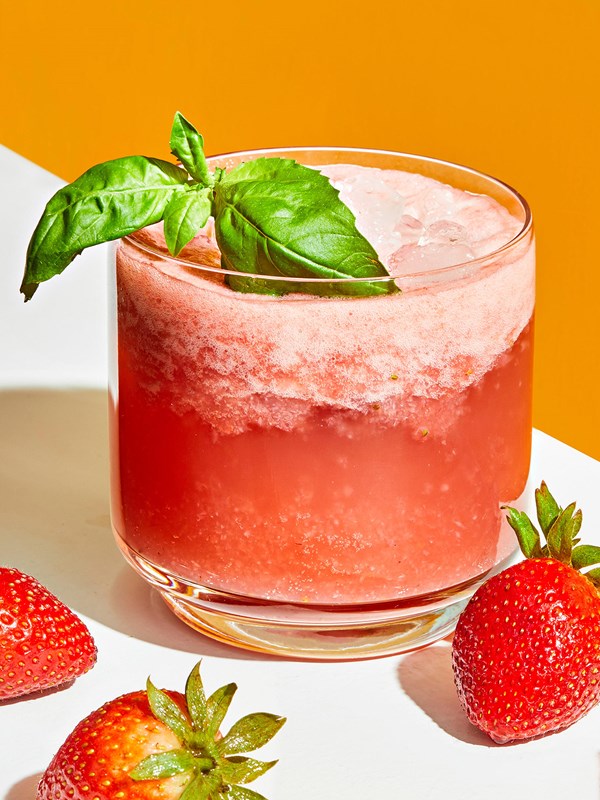 Strawberry kombucha crush