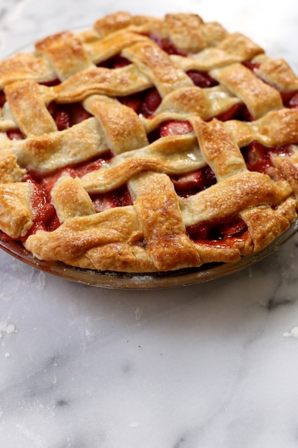 Strawberry lattice pie