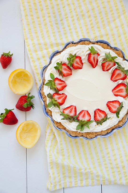 Strawberry lemon cream pie