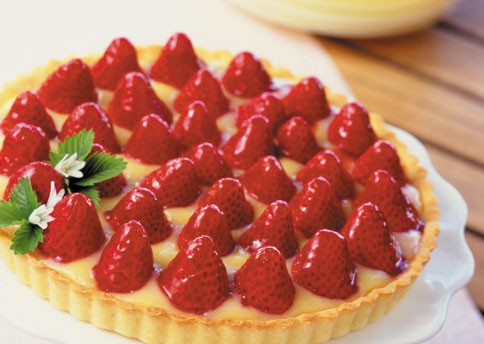 Strawberry-lemon curd tart