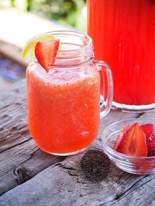 Strawberry lemonade