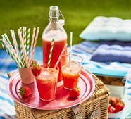Strawberry lemonade
