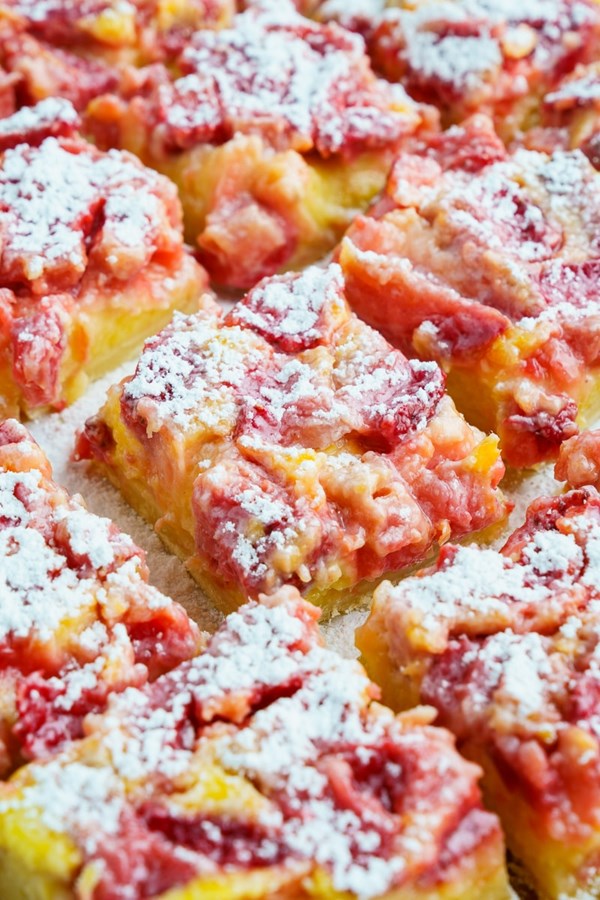 Strawberry lemonade bars