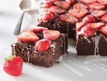 Strawberry Lillet brownies