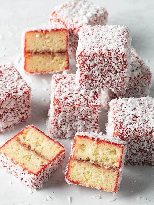 Strawberry-lime-coconut lamingtons [strawberry glaze]