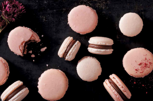 Strawberry macarons