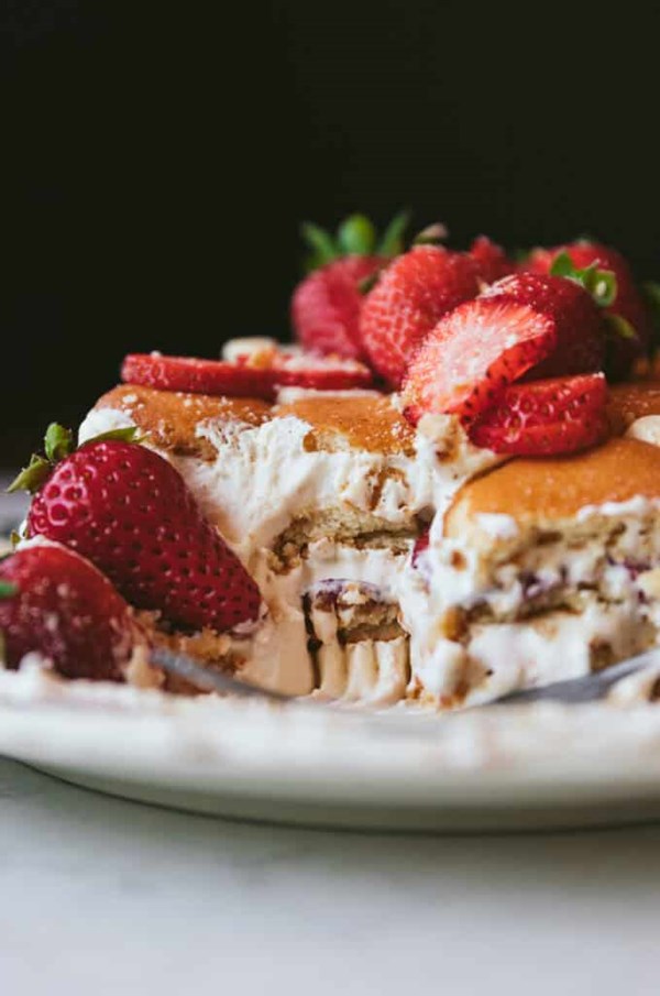 Strawberry malt icebox cake