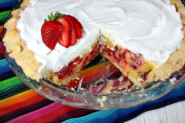 Strawberry margarita pie