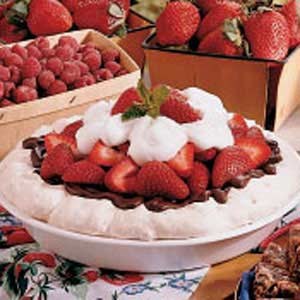 Strawberry meringue pie