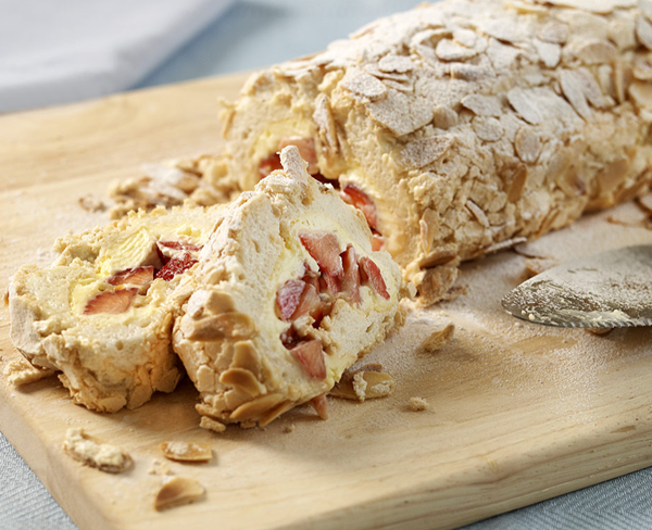 Strawberry meringue roulade