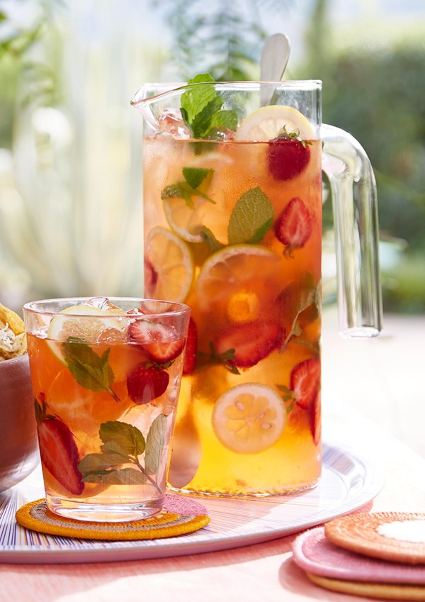 Strawberry-mint lemonade