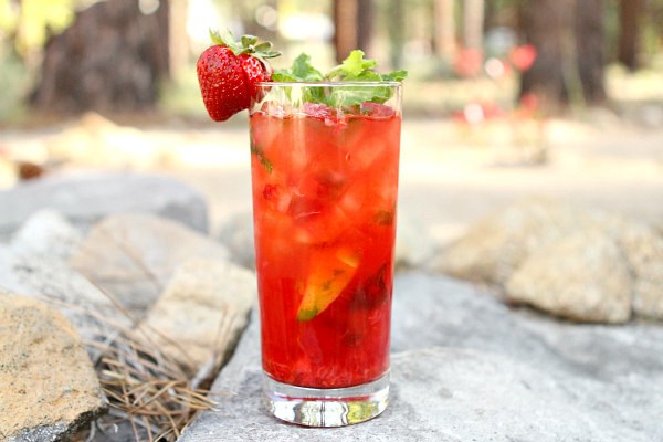 Strawberry mojitos