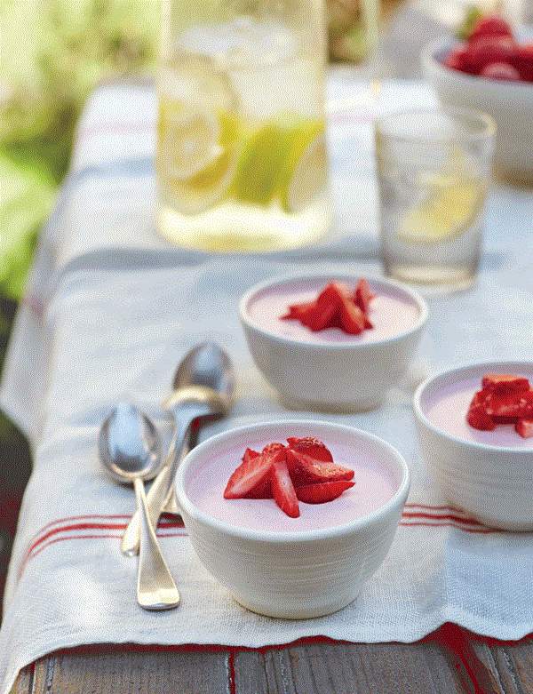 Strawberry mousse