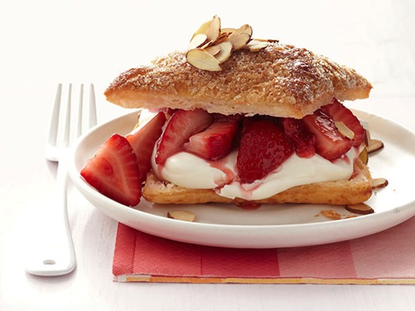 Strawberry Napoleons with Prosecco cream
