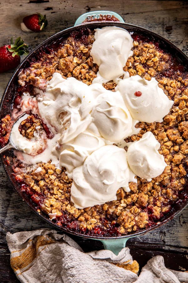 Strawberry oatmeal cookie cobbler